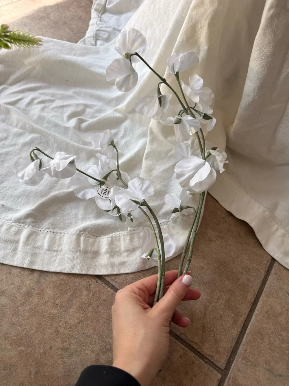Wedding Supplies - White Table Cloth, Faux Florals, Floral Foam